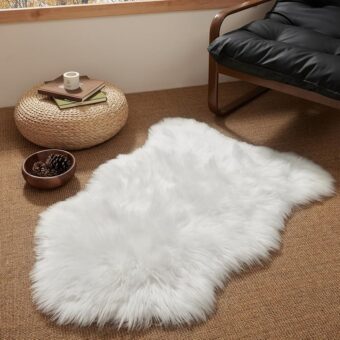 Ashler Faux Fur Rug, White Small Area Rugs, Fluffy Sheepskin Fur Rug, Ultra Soft 2x3 Ft Rugs, Machine Washable Shag Rug, Nursery Throw Rugs for Bed, Living, Kids Room