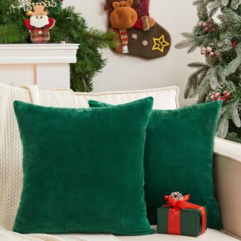 Pack of 2 Christmas Green Pillow Covers 18x18 Inch Decorative Throw Pillow Cover, Velvet Emerald Pillowcases for Couch Sofa Bed, Home Boho Decor, Modern Soft Cushion Covers